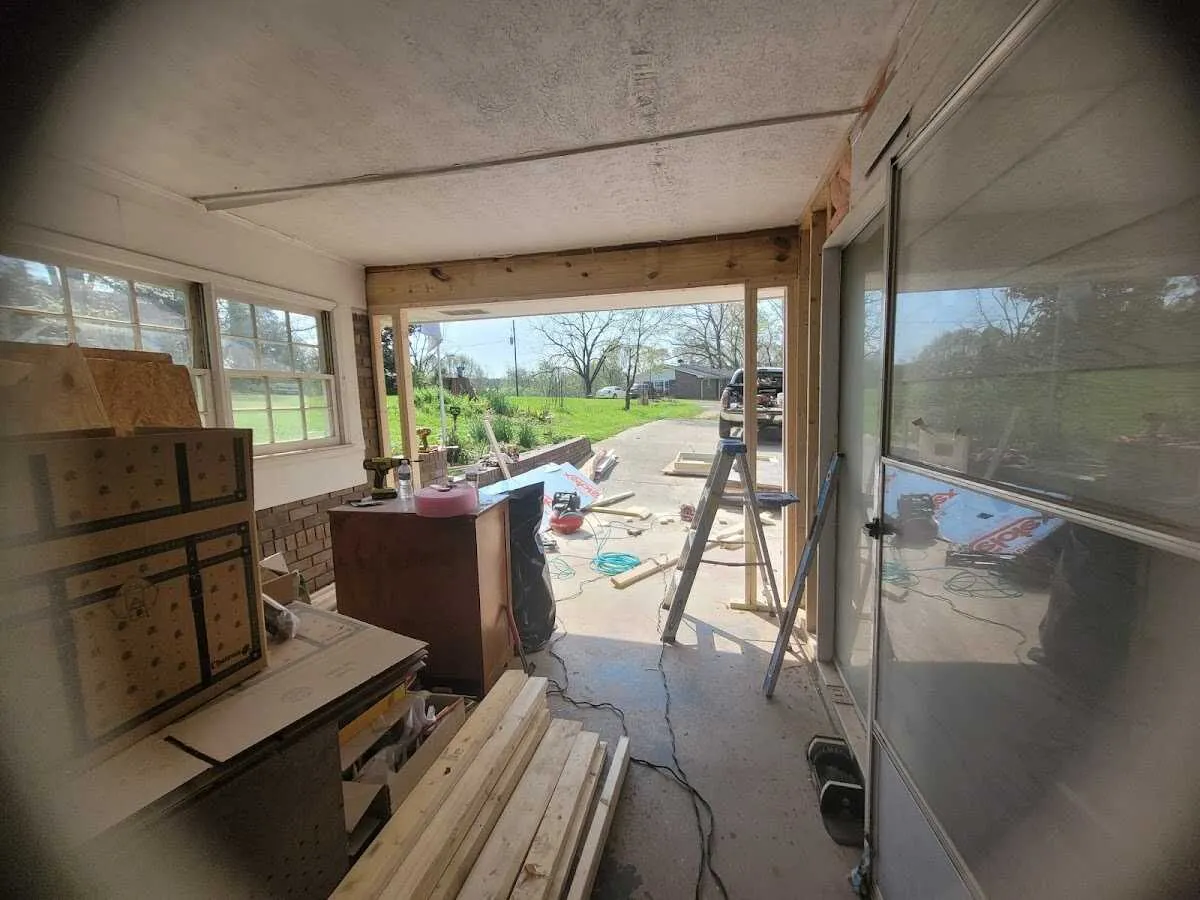 Air movers and dehumidifier for Water Mitigation Services in Oldsmar